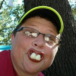 Meet your Posher, Margo